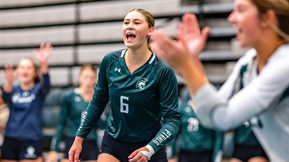CCIW Battle: Titans Volleyball Triumphs in Four Sets Against North Central